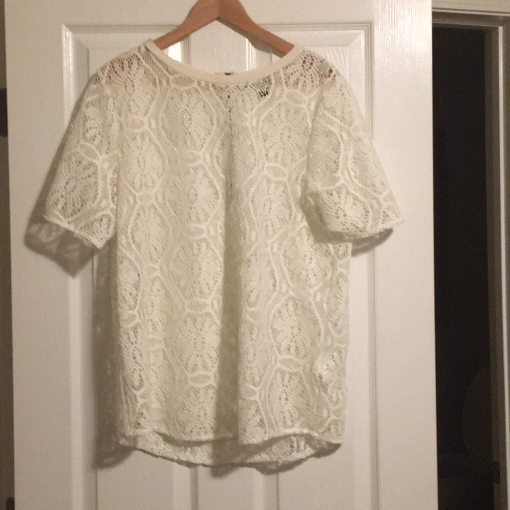Banana republic lace/crochet t shirt